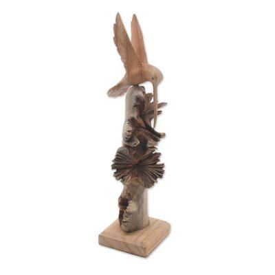 'Hand-Carved Flying Hummingbird Jempinis Wood Sculpture'