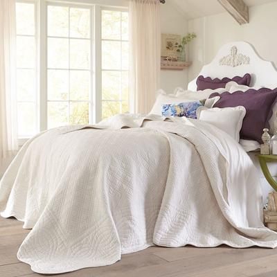 100% Cotton Florence Oversized Bedspread by BrylaneHome in Ecru (Size KING)