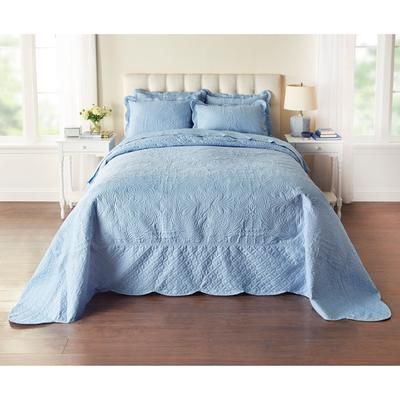 Lily Damask Bedspread by BrylaneHome in Blue (Size TWIN)