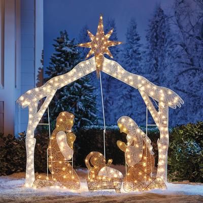 Crystal Splendor Outdoor Scenes by BrylaneHome in Nativity Scene Christmas Decoration