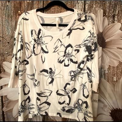 Lularoe Tops | Lularoe Cozy Kate 3/4 Sleeve Shark-Bite T | Color: Blue/White | Size: M