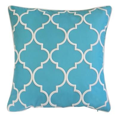 Edie @ Home Indoor/Outdoor Oversized Embroidered Quartrefoil Decorative Throw Pillow 20X20, Leaf/Whi by Edie@Home in Aqua White