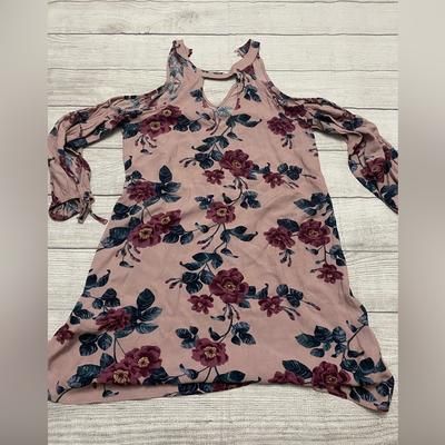 American Eagle Outfitters Tops | American Eagle Pink Floral Cold Shoulder Top - Size Xs. | Color: Pink | Size: Xs