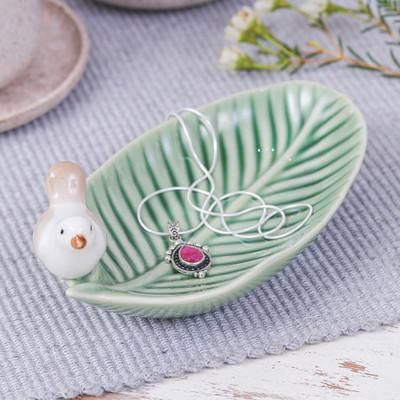 'Handcrafted Bird-Themed Leaf-Shaped Green Ceramic Catchall'