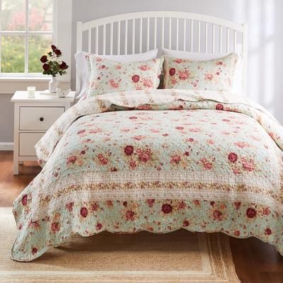 Antique Rose Quilt And Pillow Sham Set by Greenland Home Fashions in Blue (Size 3PC FULL/QU)