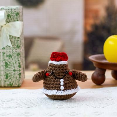 'Gingerbread Man Cookie-Themed Crocheted Holiday Decoration'
