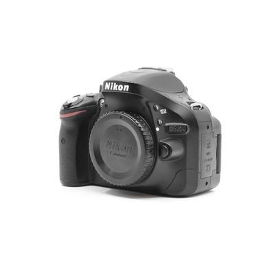 Used Nikon D5200