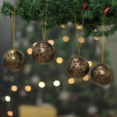 'Artisan-Made 4-Piece Floral Black and Golden Ornament Set'