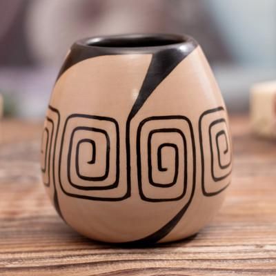 'Spiral-Themed Folk Art Chulucanas Ceramic Decorative Vase'