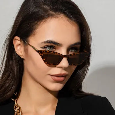 1/3 pièces dames Triangle oeil de chat lunettes de soleil mode femmes petit cadre conception lunettes de soleil conception en métal extérieur Anti-UV lunettes