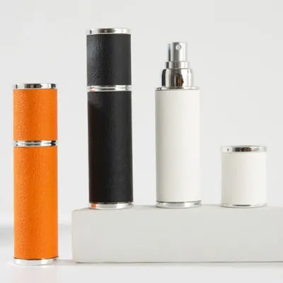 New 5ml Leather Refillable Perfume Atomizer Portable Refillable Mini Spray Bottle Empty Travel Fragrance Container Leak Proof
