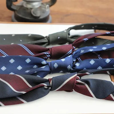 Gentleman Style britannique 8CM hommes à pois cravate vert foncé marron rayé cravates en soie luxe doux cravate mariage smoking cravate