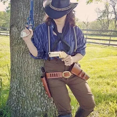 2 Western Arthur Morgan Cosplay Belt Set Halloween Revolver Costume Accessory