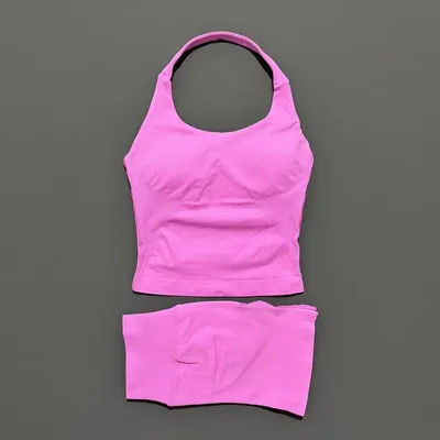 Ensemble de yoga 2 pièces pour femme : haut dos nu à licou et short taille haute sans couture – Tenue de sport et fitness