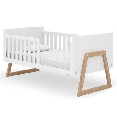 dadada Domino 3-in-1 Convertible Crib - White/Natural