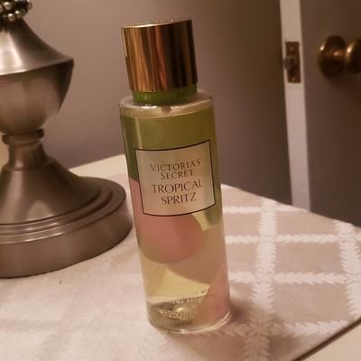 Victoria's Secret Bath & Body | Like Newtropical Spritz Victorias Secret Body Fragrance Mist | Color: Red | Size: 8.4 Ounces