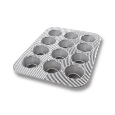 Chicago Metallic 45125 Cupcake/Muffin Pan, Makes (12) 2 3/4" Muffins, AMERICOAT Glazed Aluminized Steel