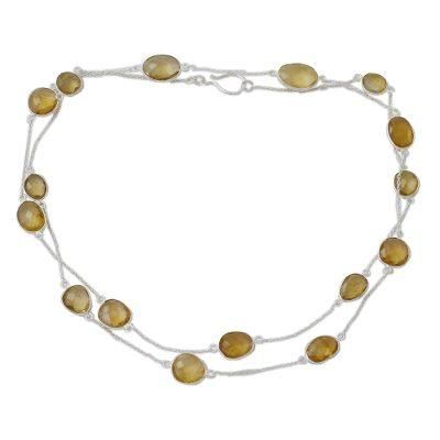 'Duduma Majesty' - Handmade Sterling Silver and Quartz Station Nec