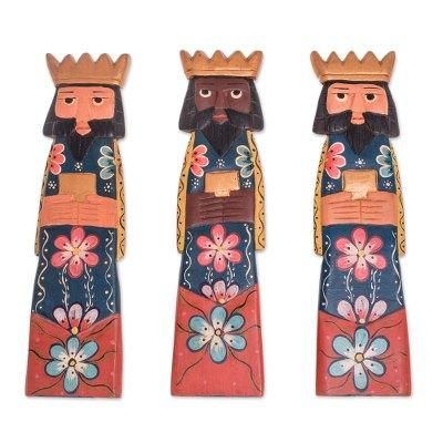 We Three Kings,'Pinewood Three Kings Wall Sculptures (Set of 3, 13.5 in.)'