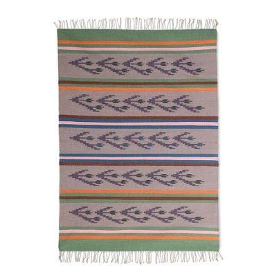 Tulip Breeze,'4x6 Handwoven Floral Wool Dhurrie Rug from India'
