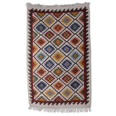 Starry Kaleidoscope,'Diamond-Patterned Handloomed Wool Area Rug (3x5)'