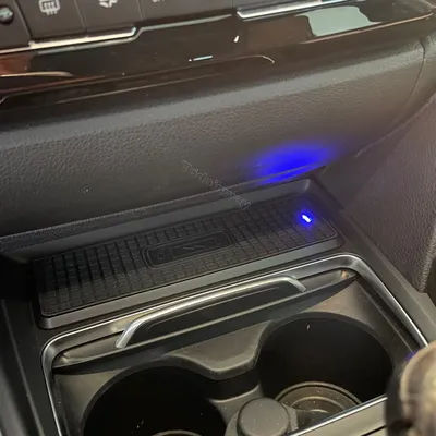 Center Console Wireless Charger For bmw 3 series f31 f30 f32 f33 f34 f36 f33 f35 m4 f82 Charging Pad Phone Holder Accessories