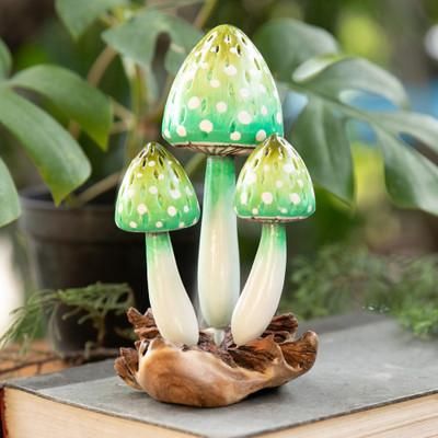 'Green Mushroom-Themed Jempinis and Benalu Wood Sculpture'