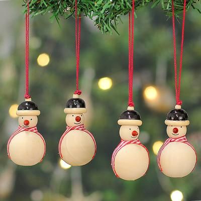 'Christmas-Themed Wooden 4-Piece Set of Snowman Ornaments'