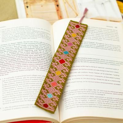 'Diamond-Patterned Olive Green and Mauve Cotton Bookmark'