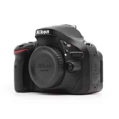 Used Nikon D5200