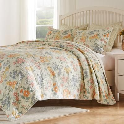 Greenland Home Fashions Chloe Finely Stitched Reversible Floral Quilt Set, 3-Piece King/Cal King, P by Greenland Home Fashions in Pastel (Size KING)