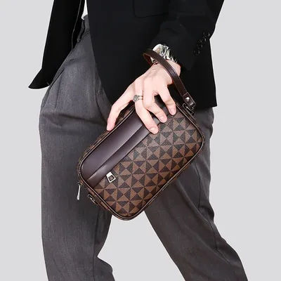 Fashion Business Shoulder Bag PU Leather Men Clutch Bag Wide Strap Crossbody Bag Designer Casual Male Messenger Pack Phone Purse