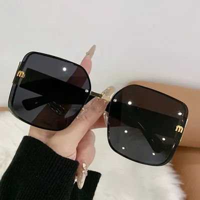 2025 nouveau bord sans cadre coupe M lettres lumière luxe Style haut de gamme femmes à la mode voiture lunettes de soleil 90316