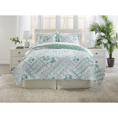 BH Studio Reversible Quilt by BH Studio in Floral Patchwork (Size KING)