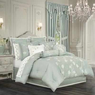 Spring Garden 4 Piece Comforter Set by Royal Court in Spa (Size QUEEN)