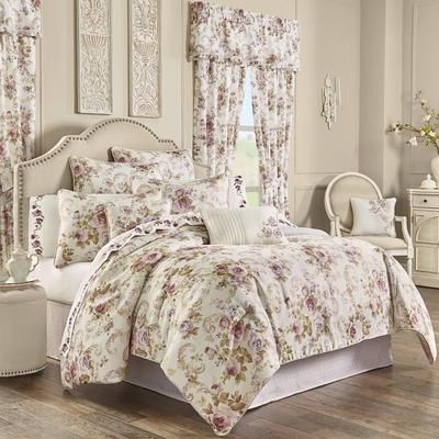 Chambord 4 Piece Comforter Set by Royal Court in Lavender (Size KING)