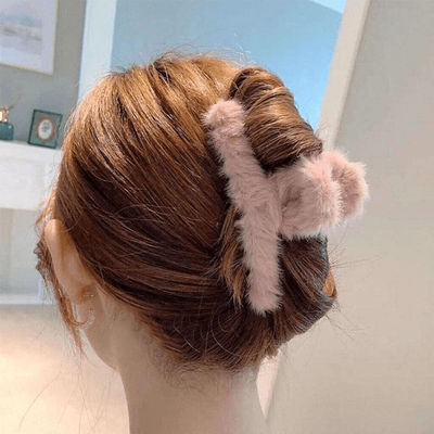 Elegant Faux Fur Plush Hair Claw Pink