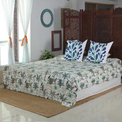 'Jungle-Themed Embroidered Cotton Queen Bedspread in White'