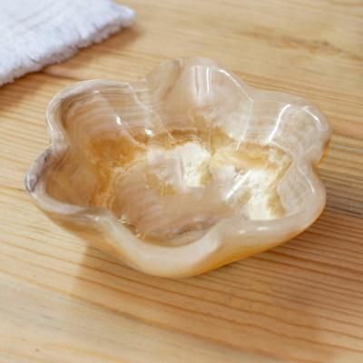 'Six-Leaf Clover-Themed Hand-Carved Natural Marble Catchall'