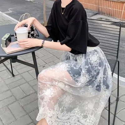 Jupon long transparent à taille haute en dentelle et broderie florale, style doux, avec protection intégrée