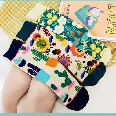 Chaussettes droites créatives pour femmes, personnages d'animaux de dessin animé, plantes, graffitis quantiques, amusantes et à la mode, chaussettes de créateurs, nouveau, 2024