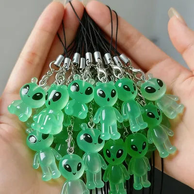 1/3pcs Funny 3D Luminous Alien Pendant Key Chains Cute Friend Gifts Phone Chain