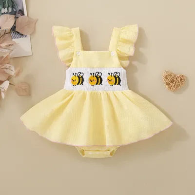 Combinaison d'été pour bébé fille avec manches bouffantes et motif abeille brodé, mignonne et adorable, convient aux nouveau-nés jusqu'à 18 mois B