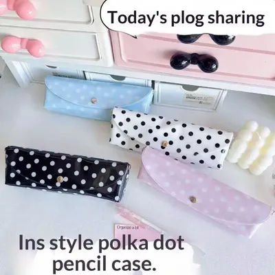 【B】Trousse à crayons en PVC, motif à pois, fermeture à bouton-pression, étui pour stylos et fournitures scolaires, idéale pour les élèves, l’école, le bureau et le rangement quotidien des fournitures.