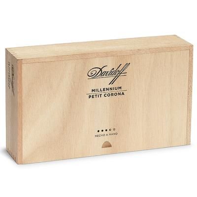 Davidoff Millennium Blend Petite Corona Sun Grown - Box of 25
