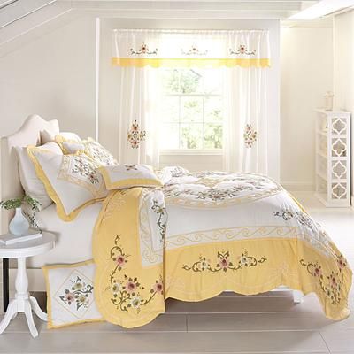 Ava Oversized Embroidered Cotton Quilt by BrylaneHome in Dandelion Yellow (Size KING)