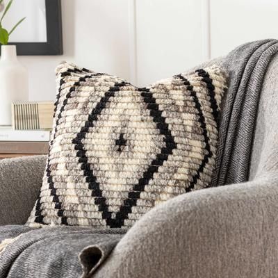 Kentucky 20" Square Pillow Moroccan Plush Wool Black/Cream/Gray/Light Beige/Light Gray Throw Pillow - Boutique Rugs