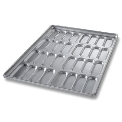 Chicago Metallic 42465 Cluster Hot Dog Bun Pan, Makes (32) 5 3/5" x 2 4/25" Buns, AMERICOAT Glazed 22 ga Aluminized Steel, Silver