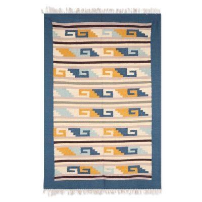 Spiral Brilliance,'Spiral Pattern Geometric Wool Area Rug from India (4x5.5)'