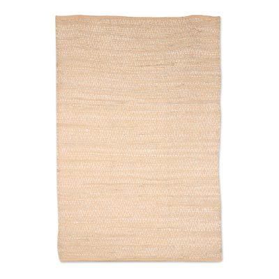 Diamond Subtlety,'Buff and Ivory Recycled Cotton Area Rug from India (3x4.5)'